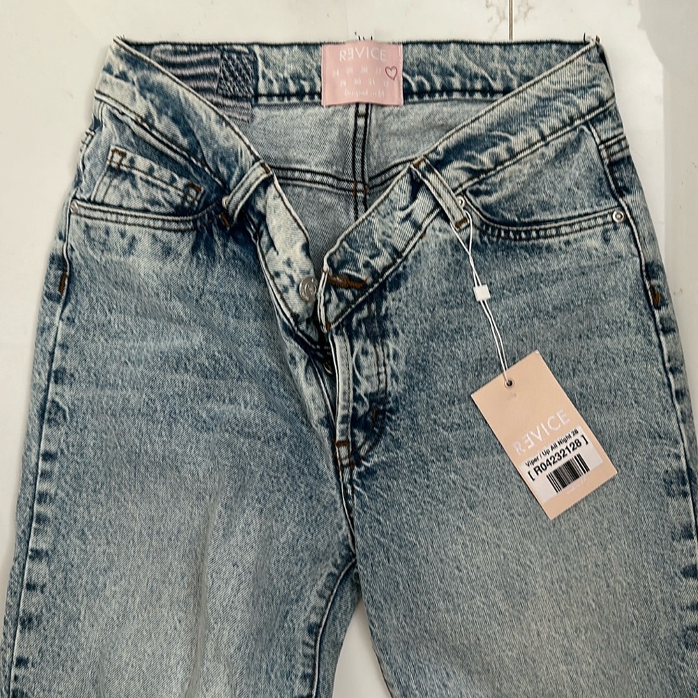 REVICE DENIM JEANS •NEW•